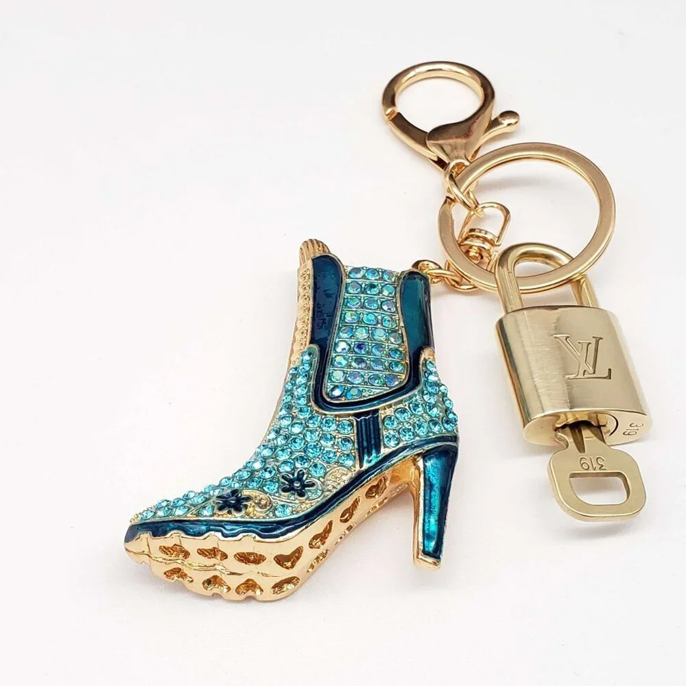 Louis Vuitton Authentic Gold Lock 🔒 Unbranded Shoe Keychain Charm for Bags